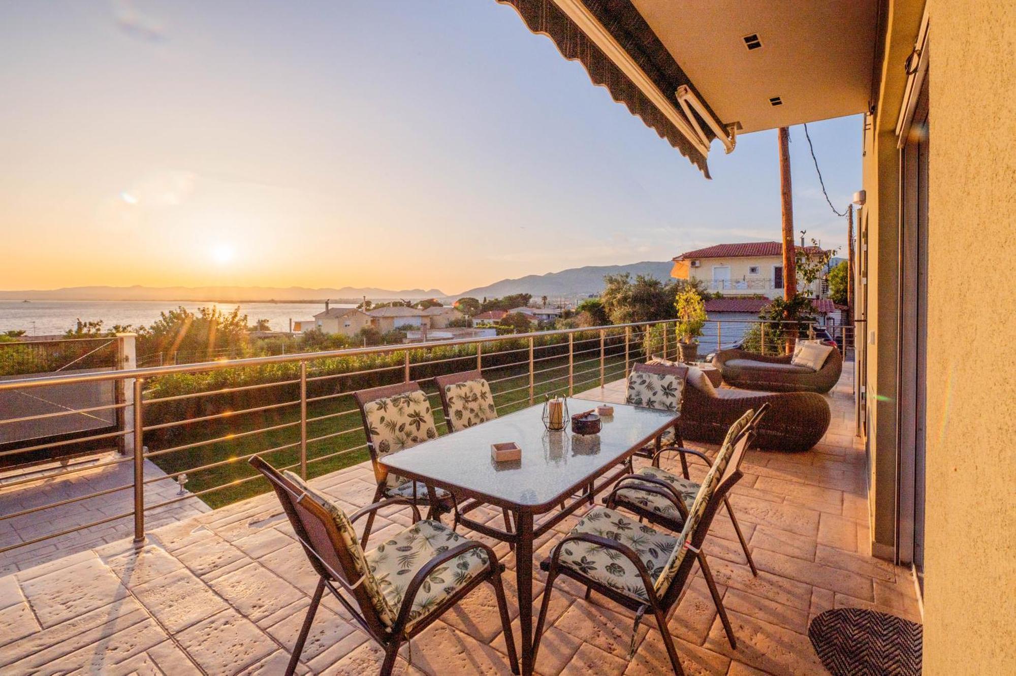 Thea Seaview Luxury Living Villa Kalamata Dış mekan fotoğraf