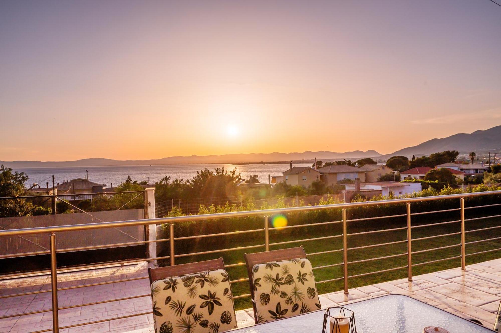 Thea Seaview Luxury Living Villa Kalamata Dış mekan fotoğraf