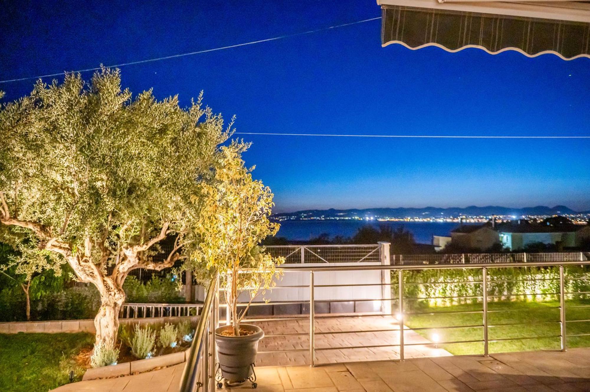 Thea Seaview Luxury Living Villa Kalamata Dış mekan fotoğraf