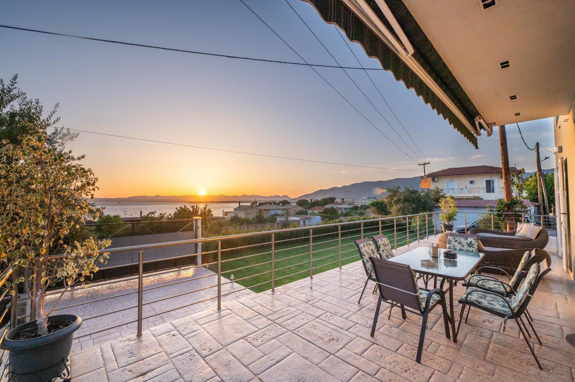 Thea Seaview Luxury Living Villa Kalamata Dış mekan fotoğraf